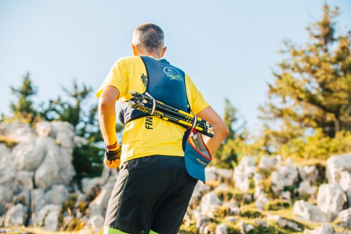 Comment porter ses bâtons de trail lors d’une course ou d’un entraînement ?